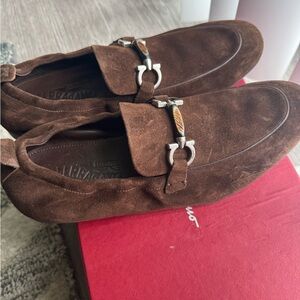 Salvatore Ferragamo Brown Leather Loafers Sleek Design